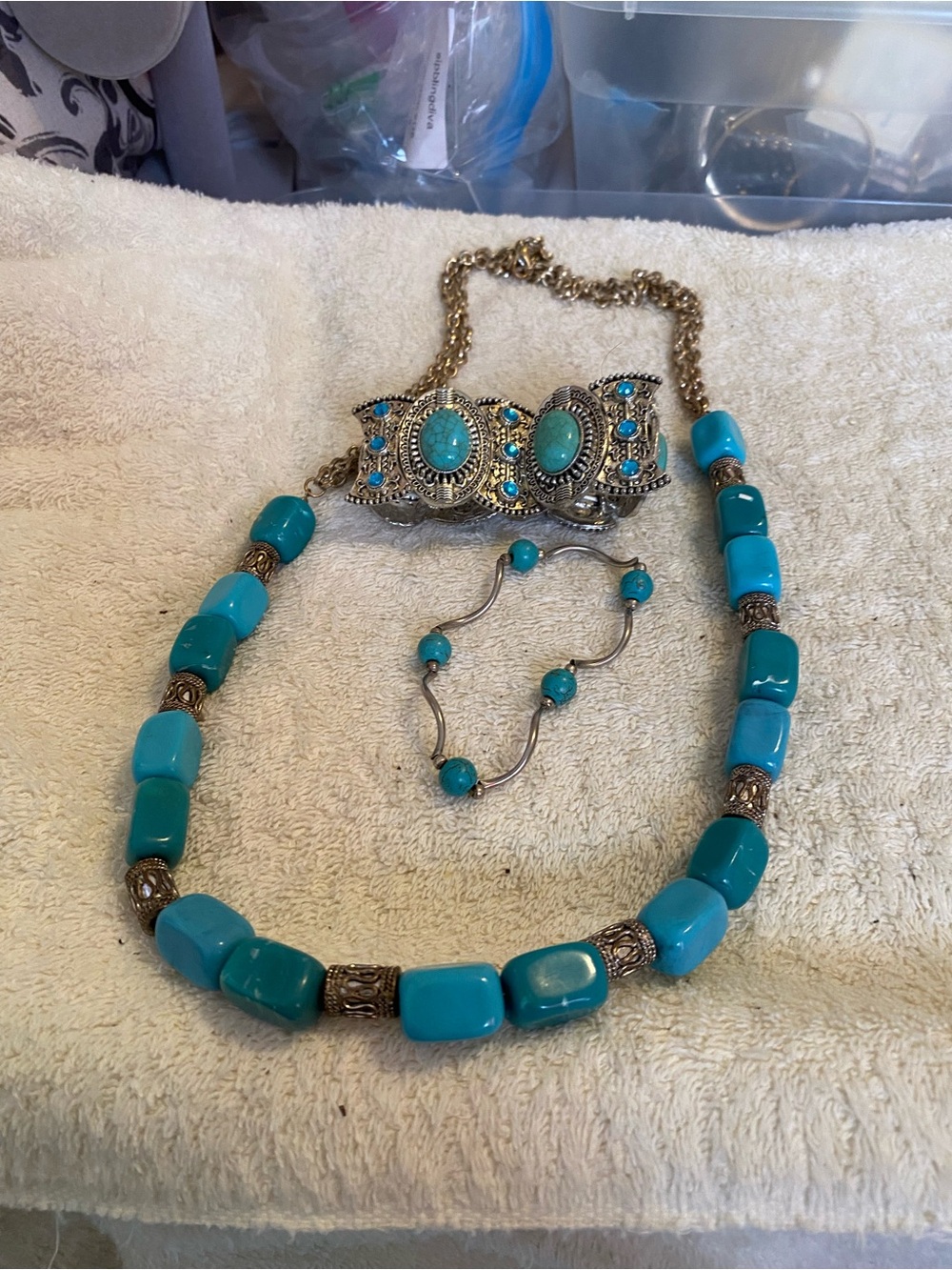 Source Unknown Turquoise Bead and Filigree Necklace Set
